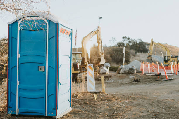 Best Portable toilet rental cost  in Dinuba, CA
