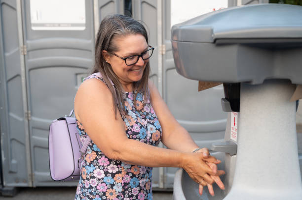 Best Emergency porta potty rental  in Dinuba, CA